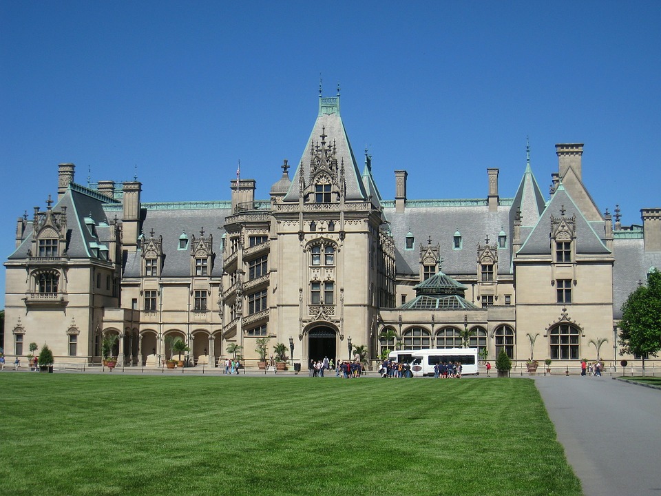 Biltmore, mountains