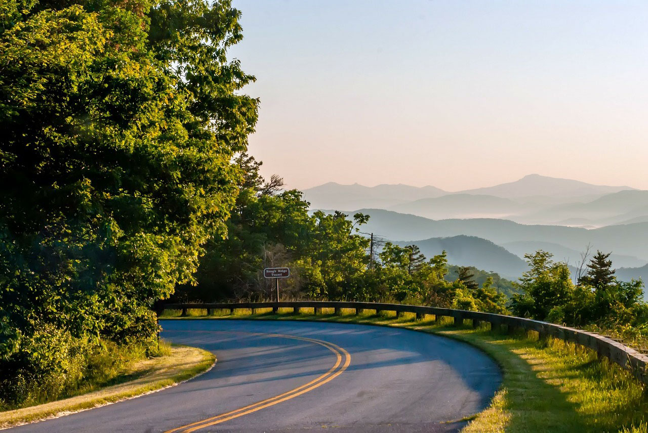 parkway, mountains